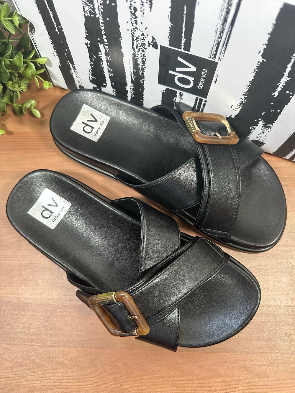 DV by Dolce Vita Women's Usha Black Slide Sandals Size 8
